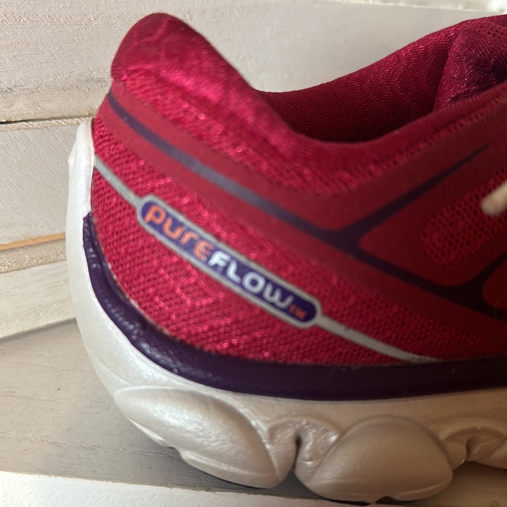 Brooks limited pure flow athletic shoe pink and purple - Picture 5 of 7